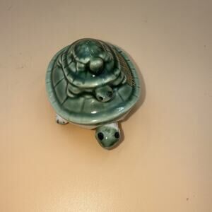 Green Mama Bobble Head Turtle Figurine Baby Turtles Ceramic Puerto Val Souvenir